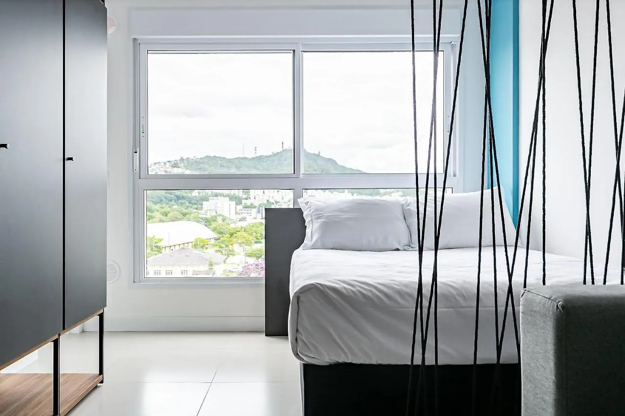 Apartamento próximo à UFSC com estacionamento e rooftop Florianópolis